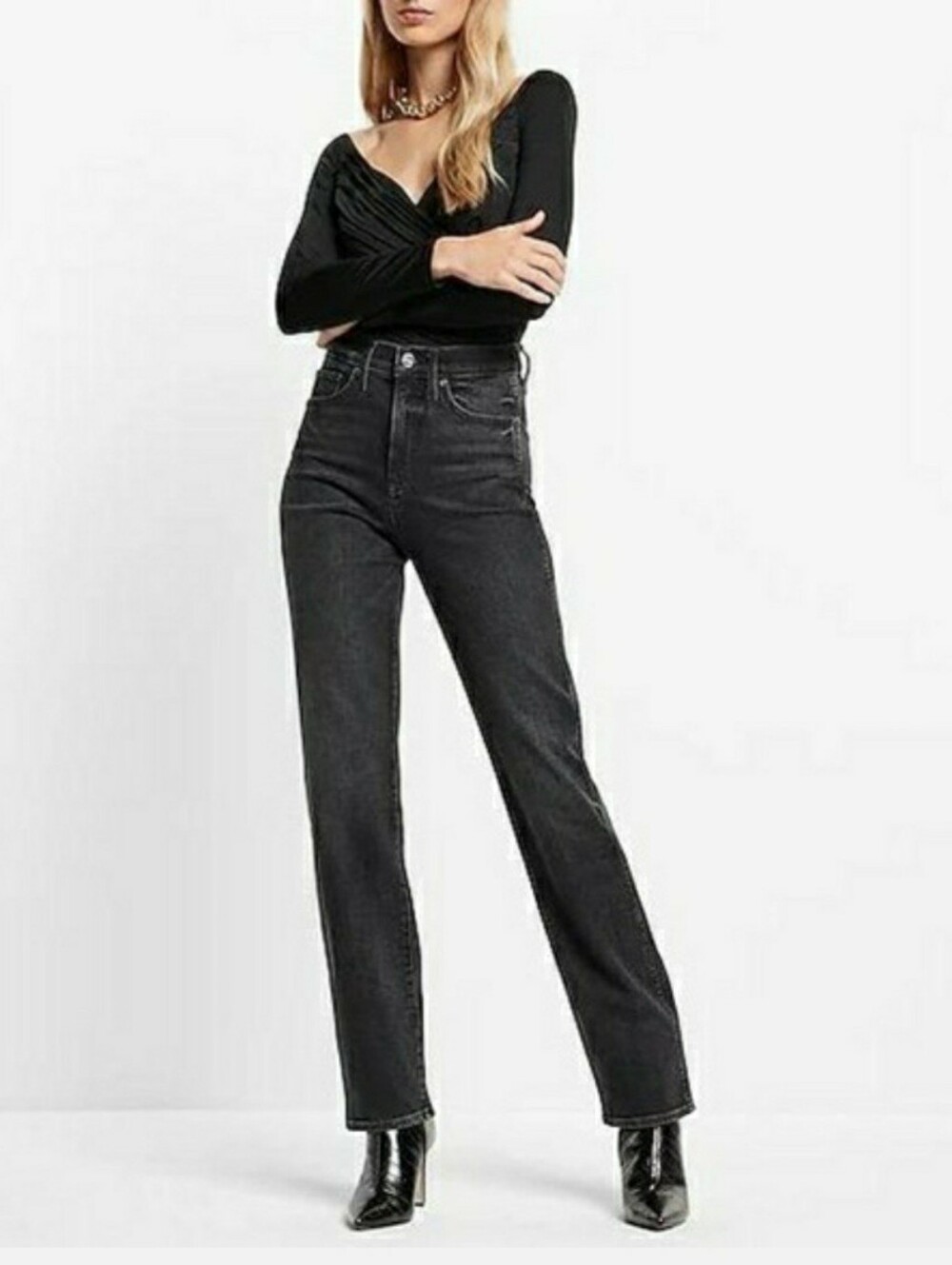 Express modern straight high rise hyper stretch jeans in black 6S